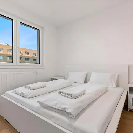 Airport With Own Parking Appartement Bratislava