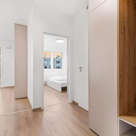 Appartement Airport With Own Parking