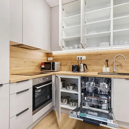 Apartment Airport With Own Parking Pressburg